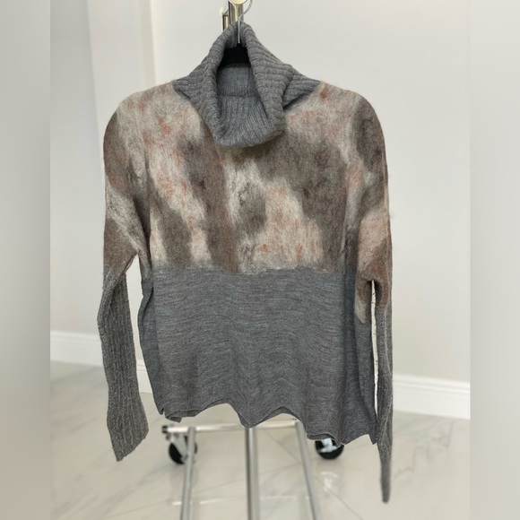 Western style wool turtleneck sweater gray and tan NSF for Intermix size small - Picture 4 of 16